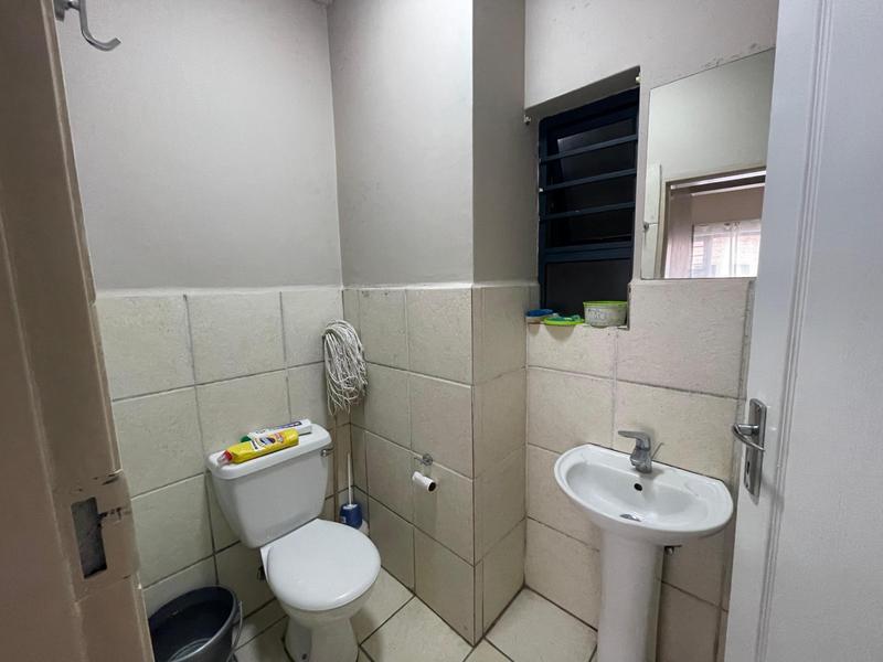 To Let 2 Bedroom Property for Rent in Vyfhoek A H North West